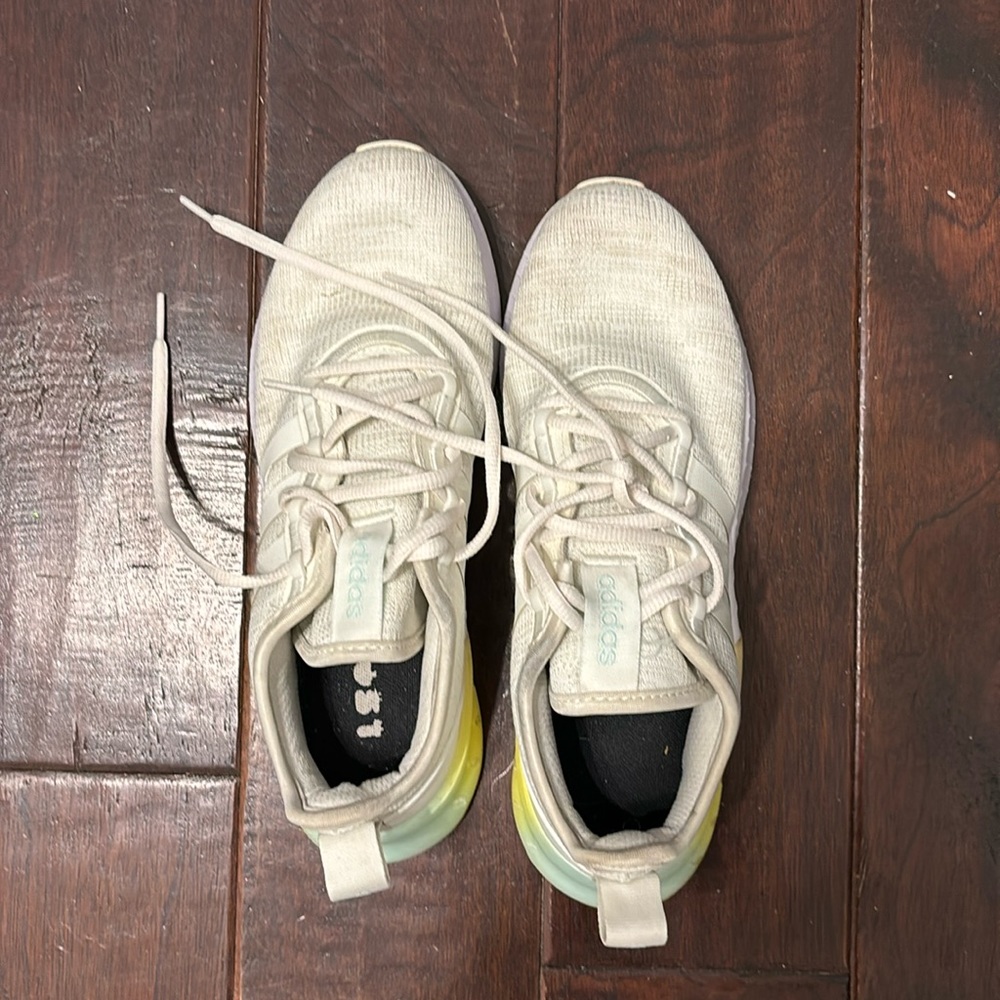 Adidas Boost tennis shoes! size 8.5